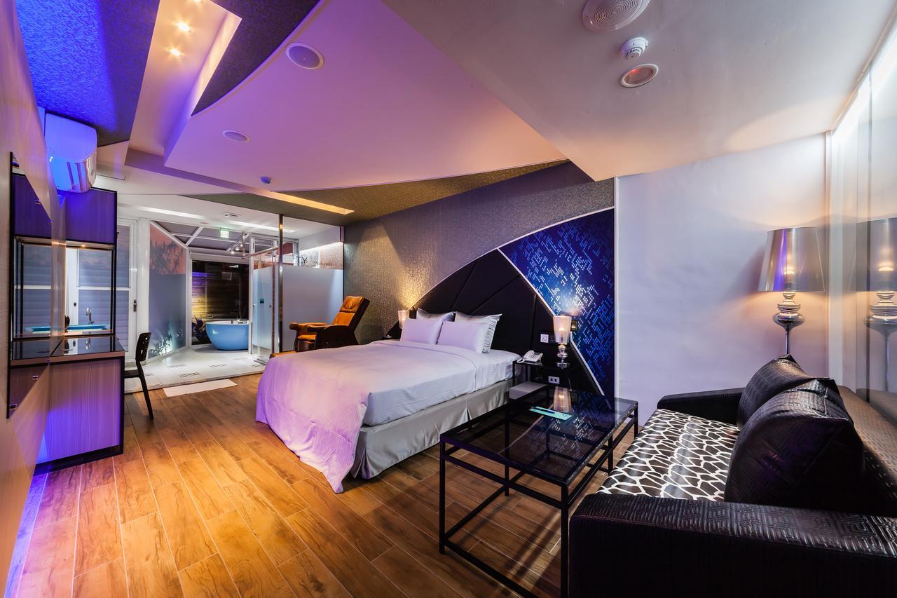 Ty Motel Taoyuan Exteriör bild